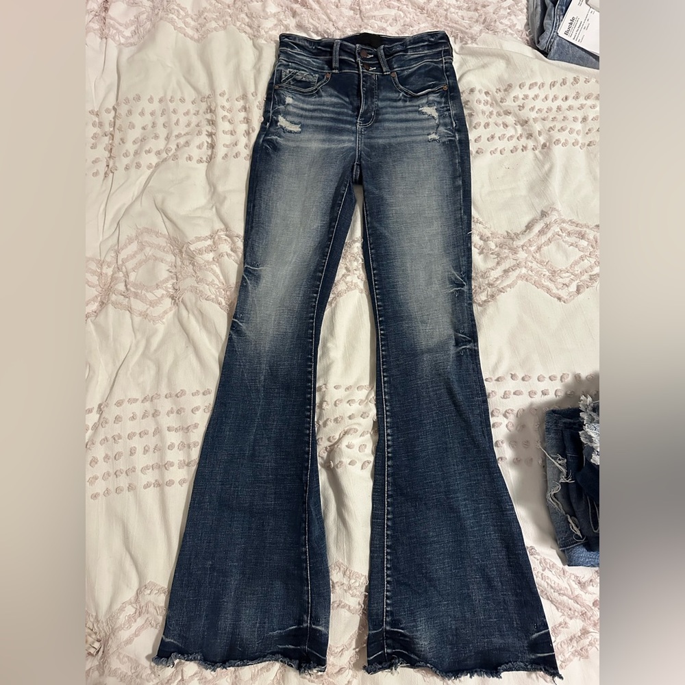 Buckle flare jeans